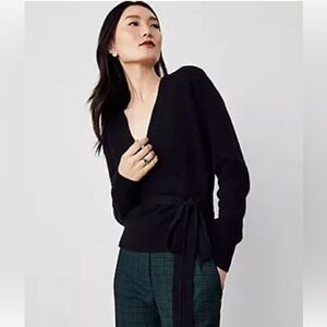 NEW $298 Ann Taylor 100% Cashmere wrap Sweater black sz M